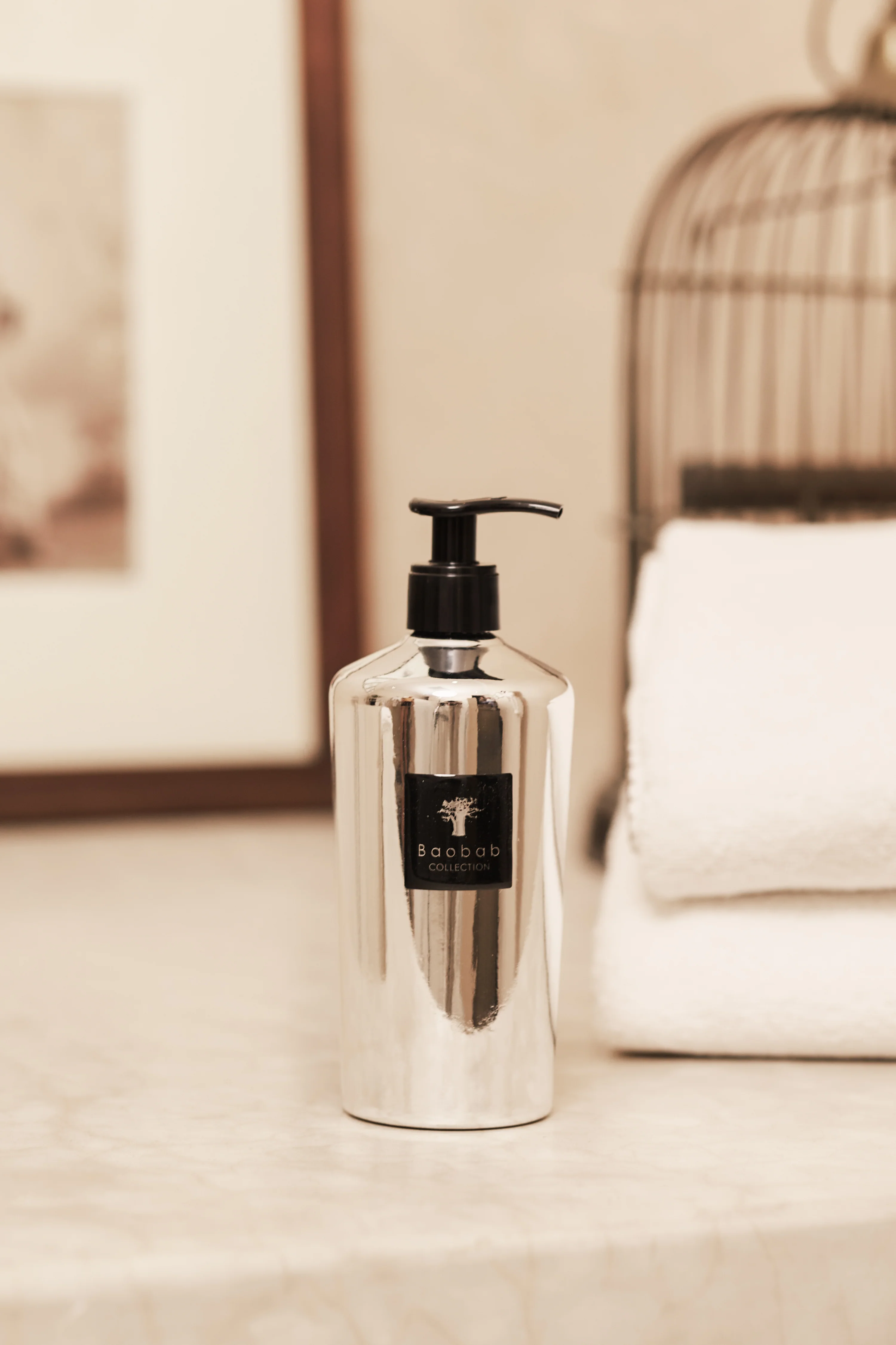 GIFT BOX HAND WASH GEL GENTLEMEN IN SILVER - Image 4